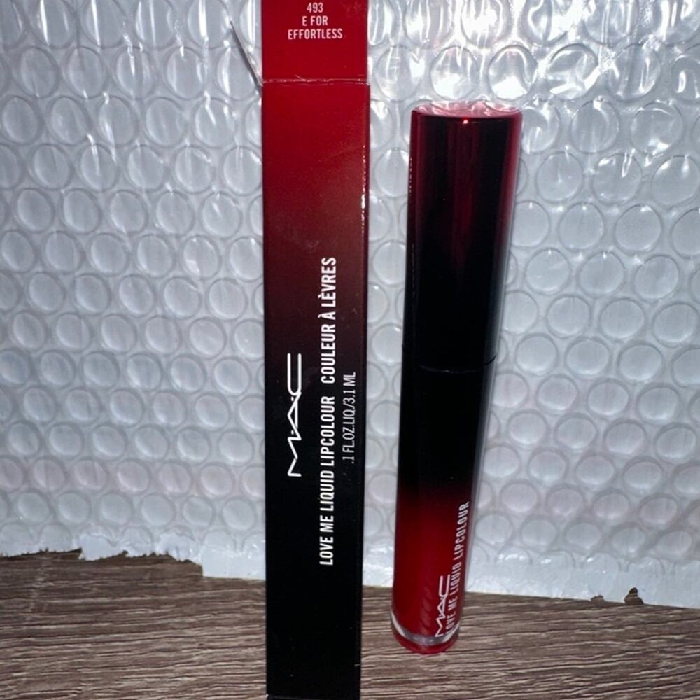 MAC Love Me Liquid Lipcolour 493 E For‎ Effortless